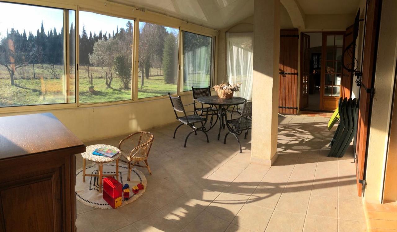 La Maison Des Sources Salon-de-Provence Eksteriør billede